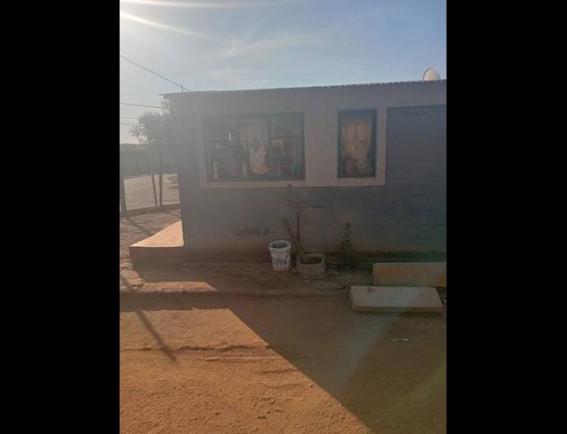 2 BEDROOM HOUSE FOR SALE IN MAMELODI EAST